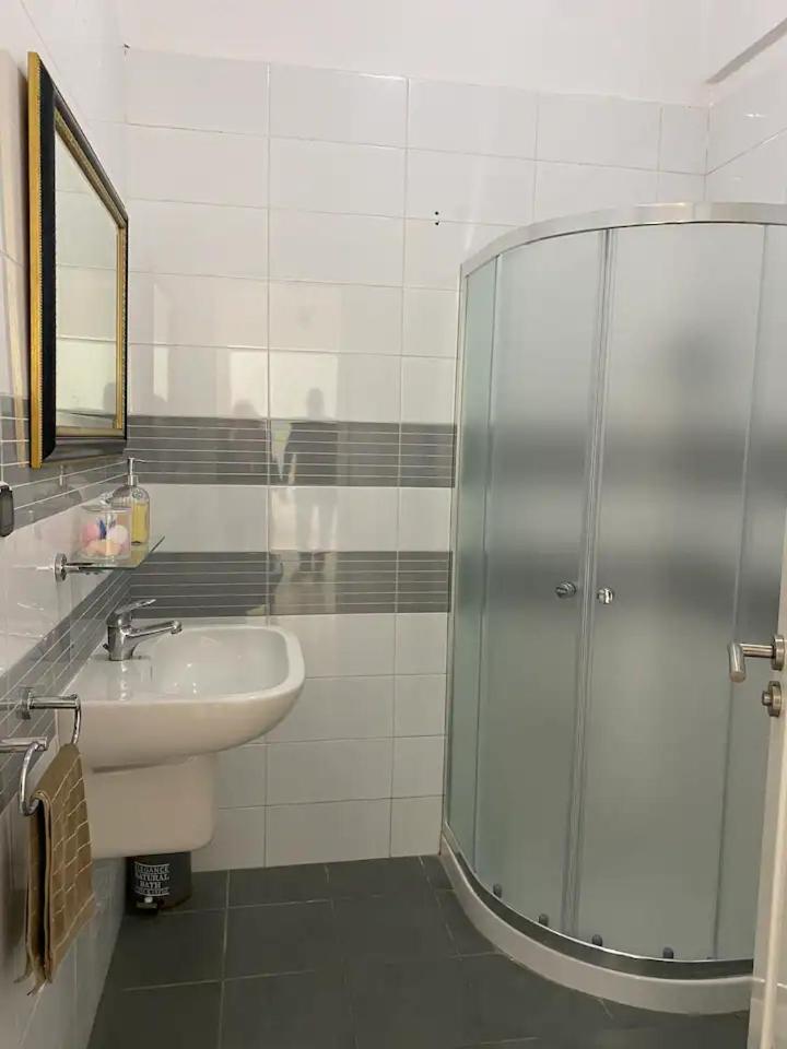Appartement Simple Et Propre Сфакс Екстер'єр фото